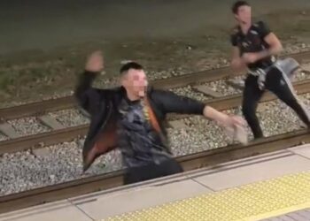 La grave agresión que sufrieron los  vigilantes de seguridad en un tren de la línea R2 Nord termina con un trabajador herido de gravedad